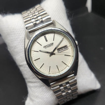 Vintage 1976 Original Citizen Automatic 8200 Off White Face 37MM case Day-Date Japanese Men's Wrist Watch CT117