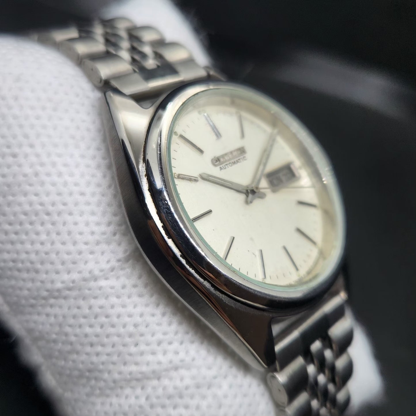 Vintage 1976 Original Citizen Automatic 8200 Off White Face 37MM case Day-Date Japanese Men's Wrist Watch CT117