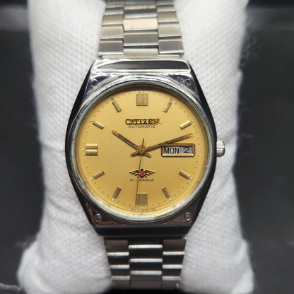 Vintage 1983 Original Citizen Automatic 8200 Gold Face 35MM case Day-Date Japanese Men's Wrist Watch CT118
