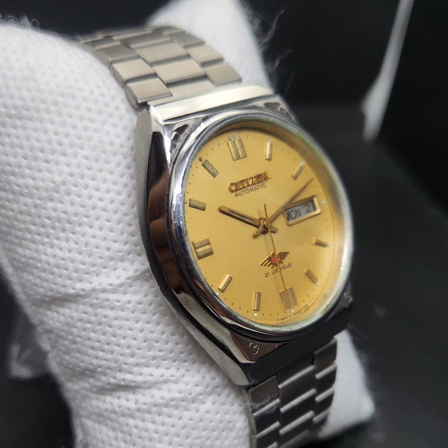 Vintage 1983 Original Citizen Automatic 8200 Gold Face 35MM case Day-Date Japanese Men's Wrist Watch CT118