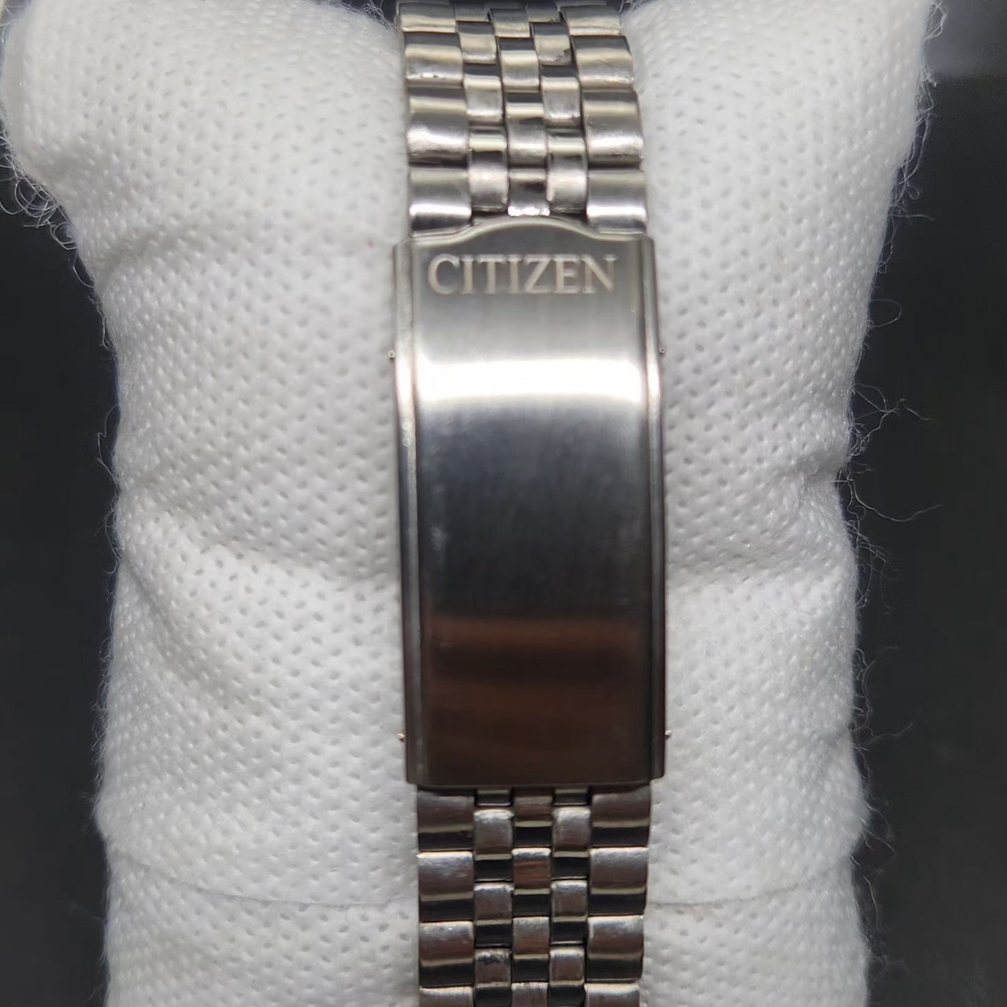 Vintage 1980 Original Citizen Automatic 8200 Grey Face 34MM case Day-Date Japanese Men's Wrist Watch CT119