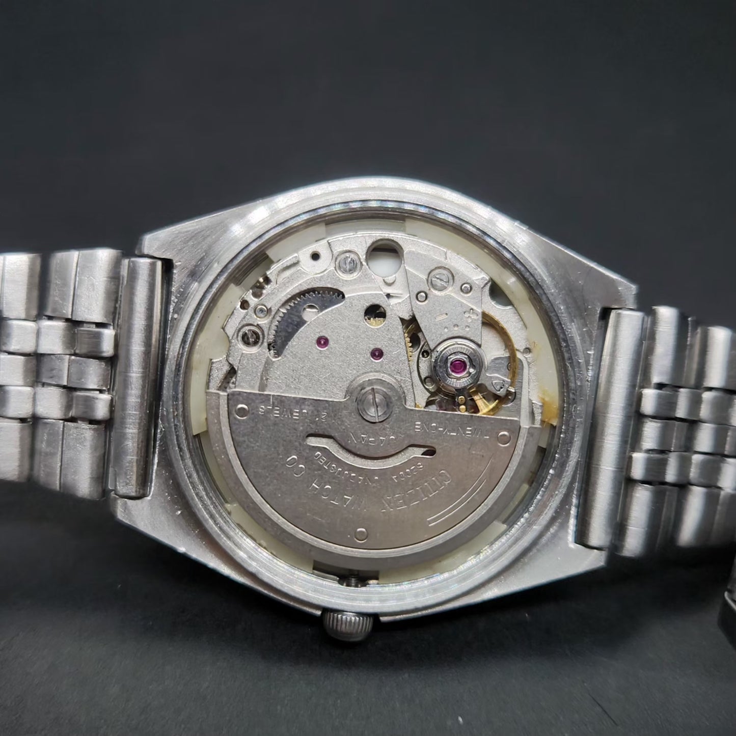 Vintage 1980 Original Citizen Automatic 8200 Grey Face 34MM case Day-Date Japanese Men's Wrist Watch CT119
