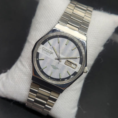 Vintage 1983 Original Citizen Automatic 8200 Grey Face 35MM case Day-Date Japanese Men's Wrist Watch CT120