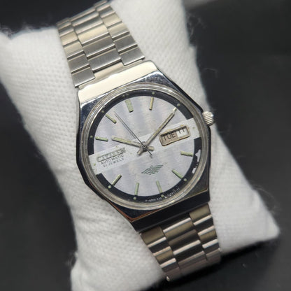 Vintage 1983 Original Citizen Automatic 8200 Grey Face 35MM case Day-Date Japanese Men's Wrist Watch CT120