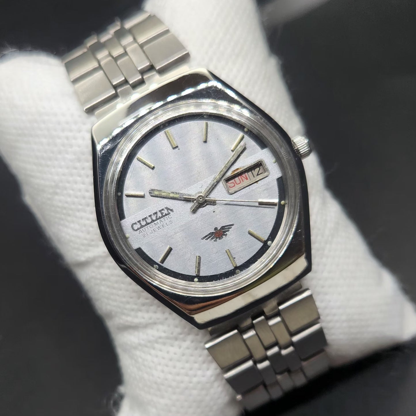 Vintage 1974 Original Citizen Automatic 8200 Grey Face 35MM case Day-Date Japanese Men's Wrist Watch CT121