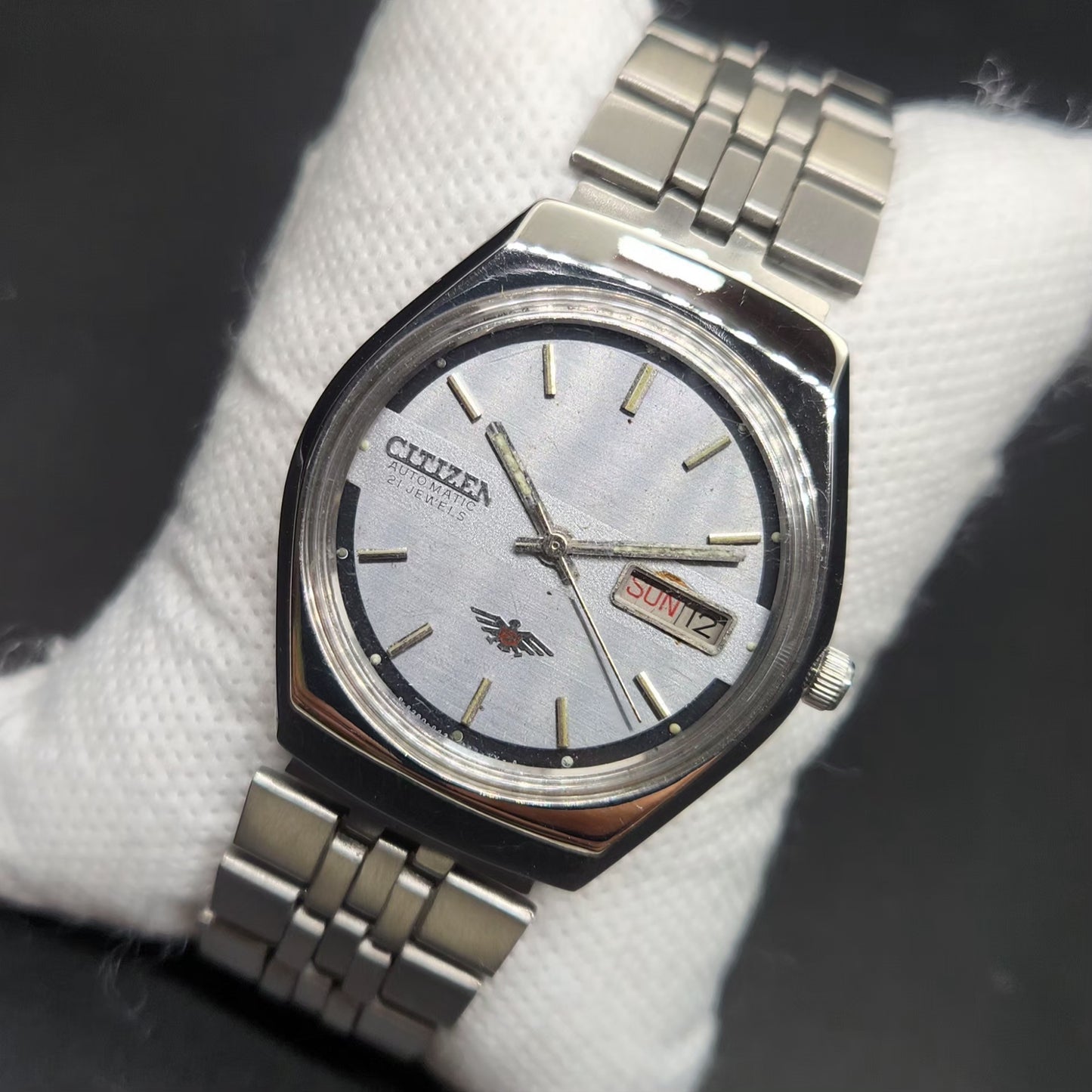Vintage 1974 Original Citizen Automatic 8200 Grey Face 35MM case Day-Date Japanese Men's Wrist Watch CT121