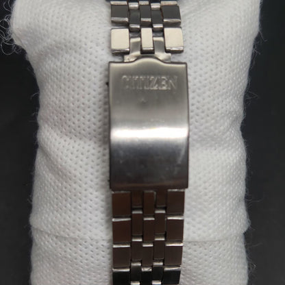 Vintage 1974 Original Citizen Automatic 8200 Grey Face 35MM case Day-Date Japanese Men's Wrist Watch CT121