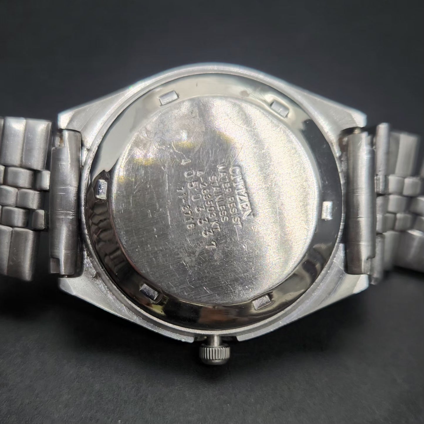 Vintage 1974 Original Citizen Automatic 8200 Grey Face 35MM case Day-Date Japanese Men's Wrist Watch CT121