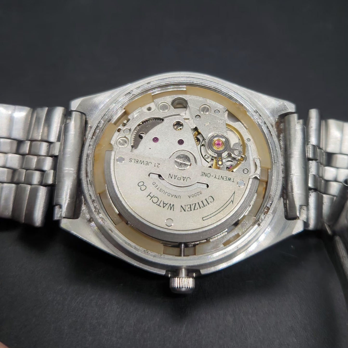 Vintage 1974 Original Citizen Automatic 8200 Grey Face 35MM case Day-Date Japanese Men's Wrist Watch CT121