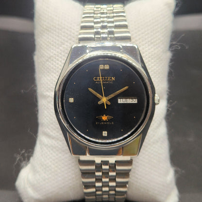 Vintage 1974 Original Citizen Automatic 8200 Black Face 35MM case Day-Date Japanese Men's Wrist Watch CT122