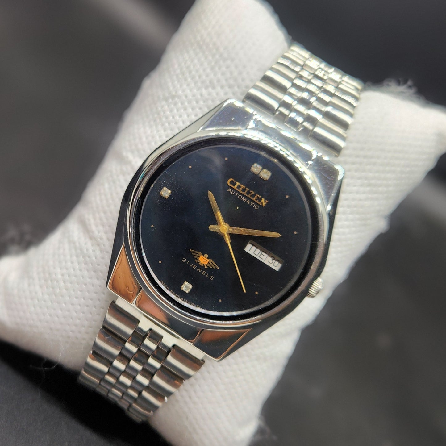 Vintage 1974 Original Citizen Automatic 8200 Black Face 35MM case Day-Date Japanese Men's Wrist Watch CT122