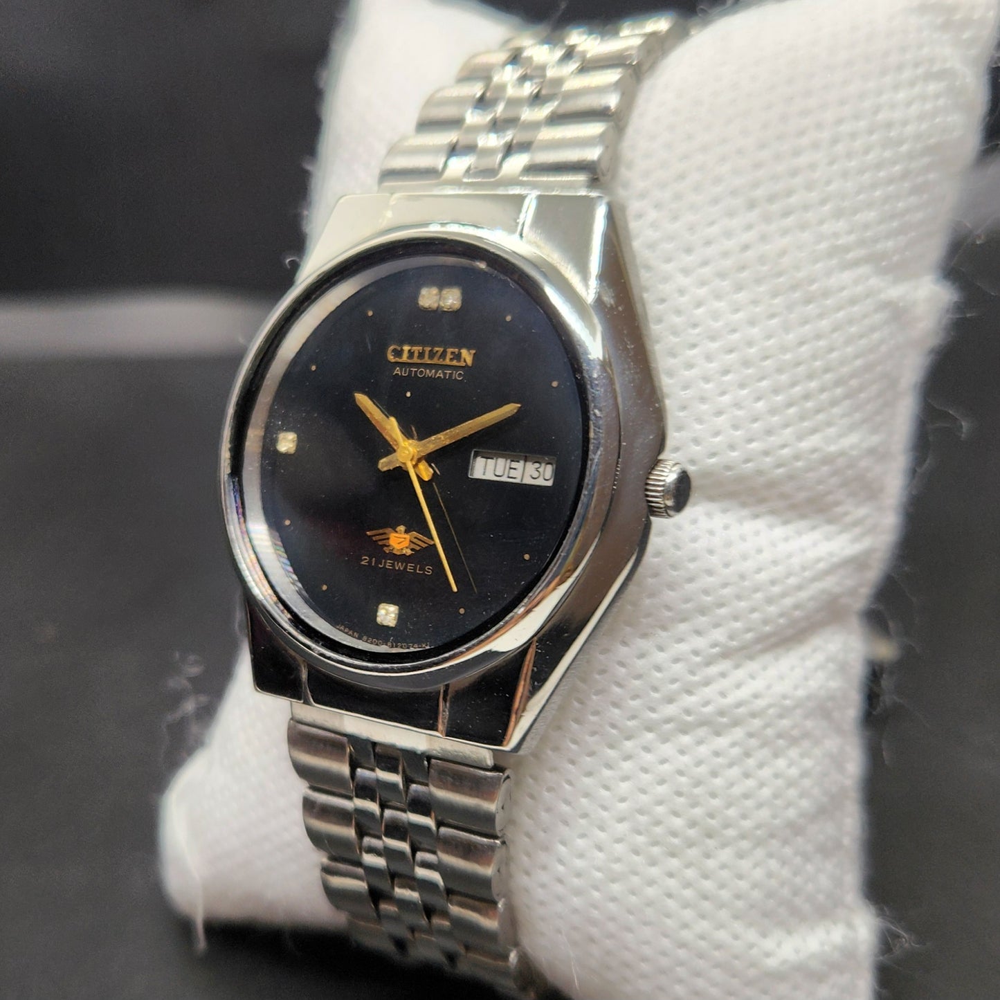 Vintage 1974 Original Citizen Automatic 8200 Black Face 35MM case Day-Date Japanese Men's Wrist Watch CT122