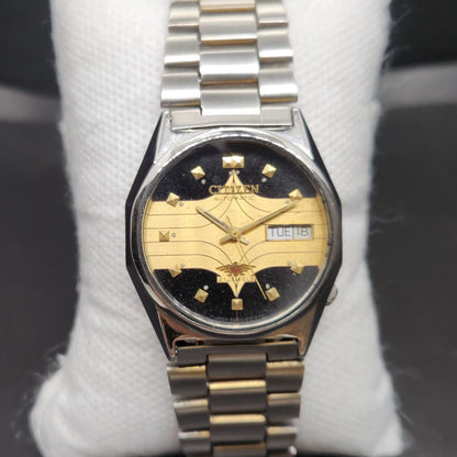 Vintage 1976 Original Citizen Automatic 8200 Gold & Black Face 33MM case Day-Date Japanese Men's Wrist Watch CT123