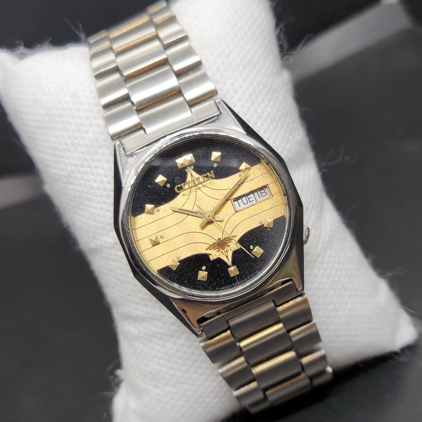Vintage 1976 Original Citizen Automatic 8200 Gold & Black Face 33MM case Day-Date Japanese Men's Wrist Watch CT123