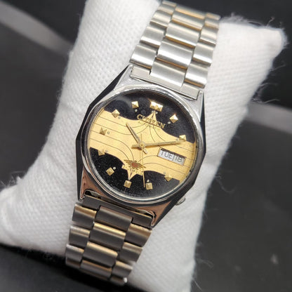 Vintage 1976 Original Citizen Automatic 8200 Gold & Black Face 33MM case Day-Date Japanese Men's Wrist Watch CT123