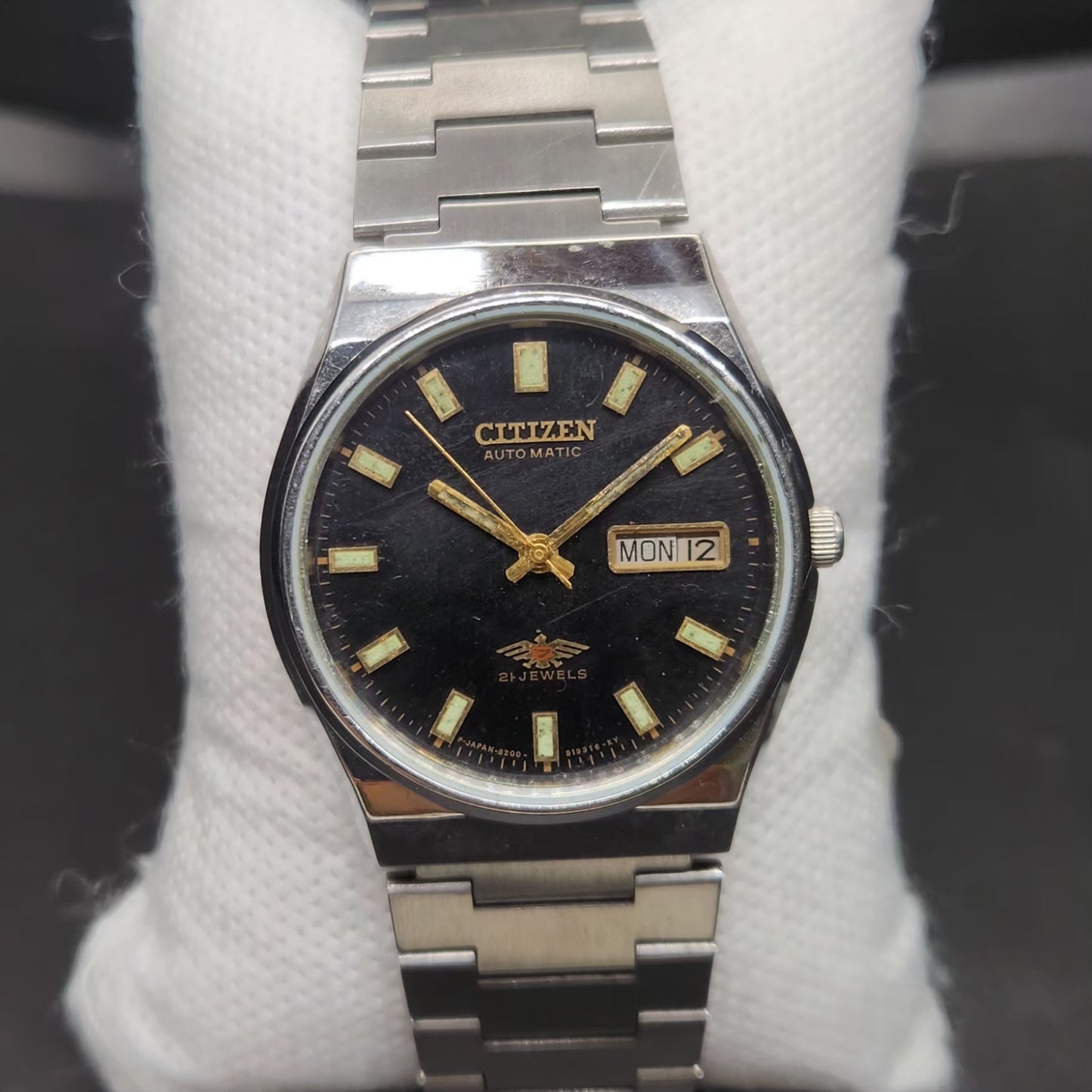 Vintage 1975 Original Citizen Automatic 8200 Black Face 35MM case Day-Date Japanese Men's Wrist Watch CT124