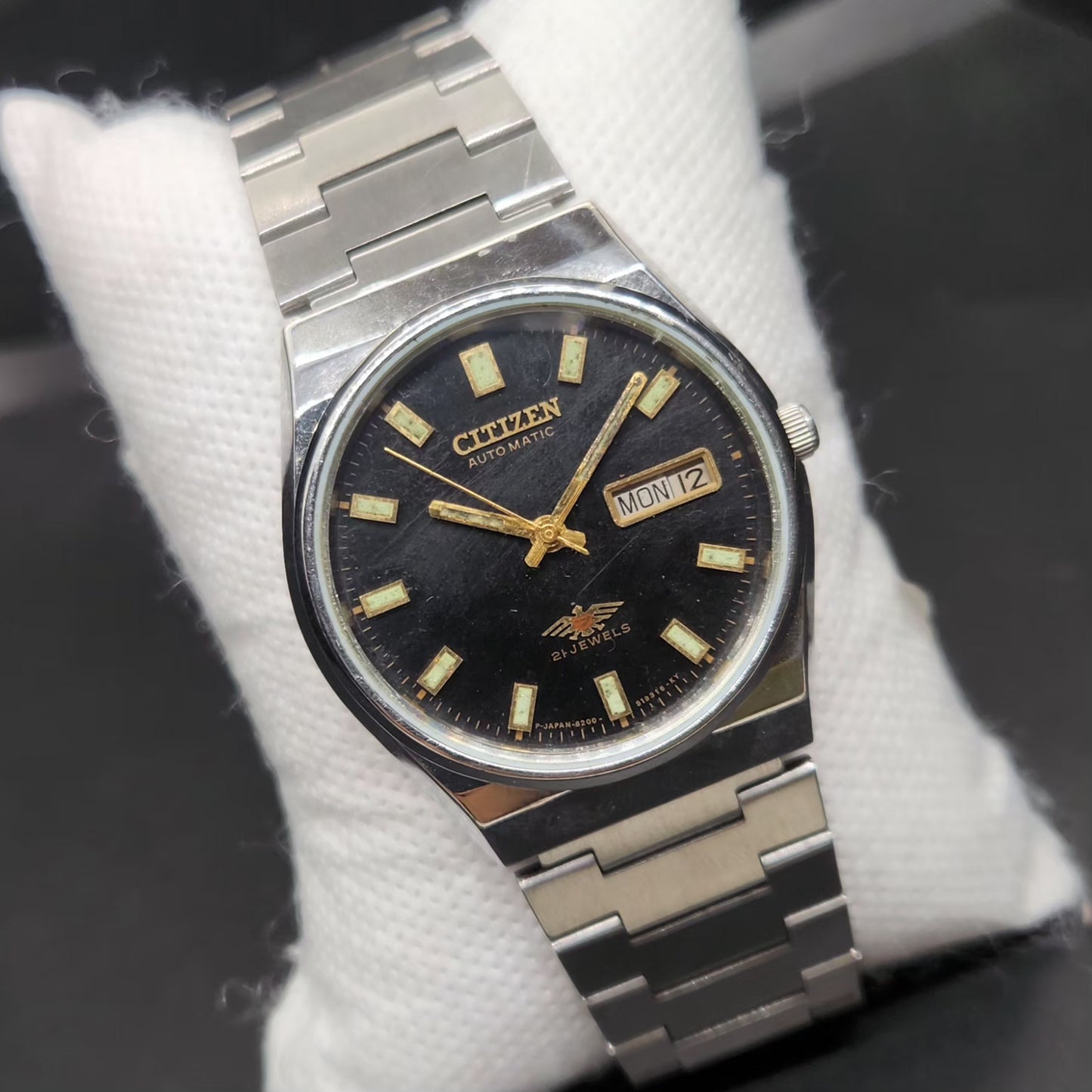 Vintage 1975 Original Citizen Automatic 8200 Black Face 35MM case Day-Date Japanese Men's Wrist Watch CT124