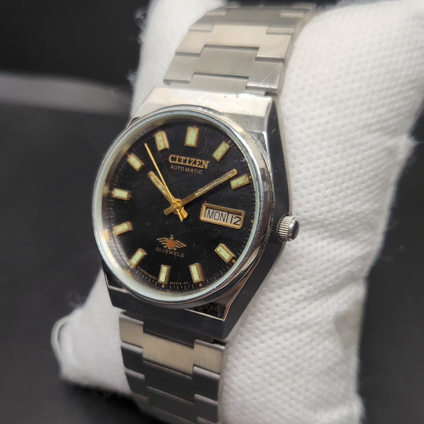 Vintage 1975 Original Citizen Automatic 8200 Black Face 35MM case Day-Date Japanese Men's Wrist Watch CT124