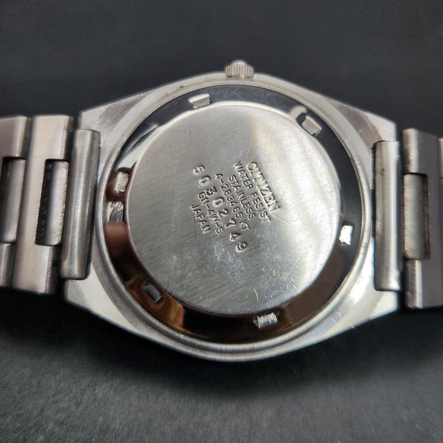 Vintage 1975 Original Citizen Automatic 8200 Black Face 35MM case Day-Date Japanese Men's Wrist Watch CT124