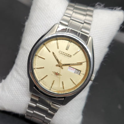 Vintage 1975 Original Citizen Automatic 8200 Gold Face 36MM case Day-Date Japanese Men's Wrist Watch CT125