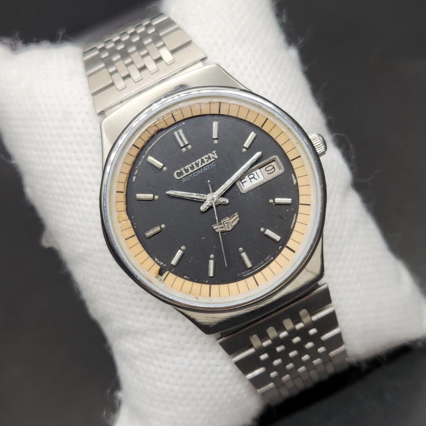 Vintage 1979 Original Citizen Automatic 8200 Black Face 35MM case Day-Date Japanese Men's Wrist Watch CT126