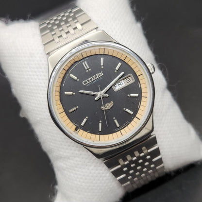 Vintage 1979 Original Citizen Automatic 8200 Black Face 35MM case Day-Date Japanese Men's Wrist Watch CT126