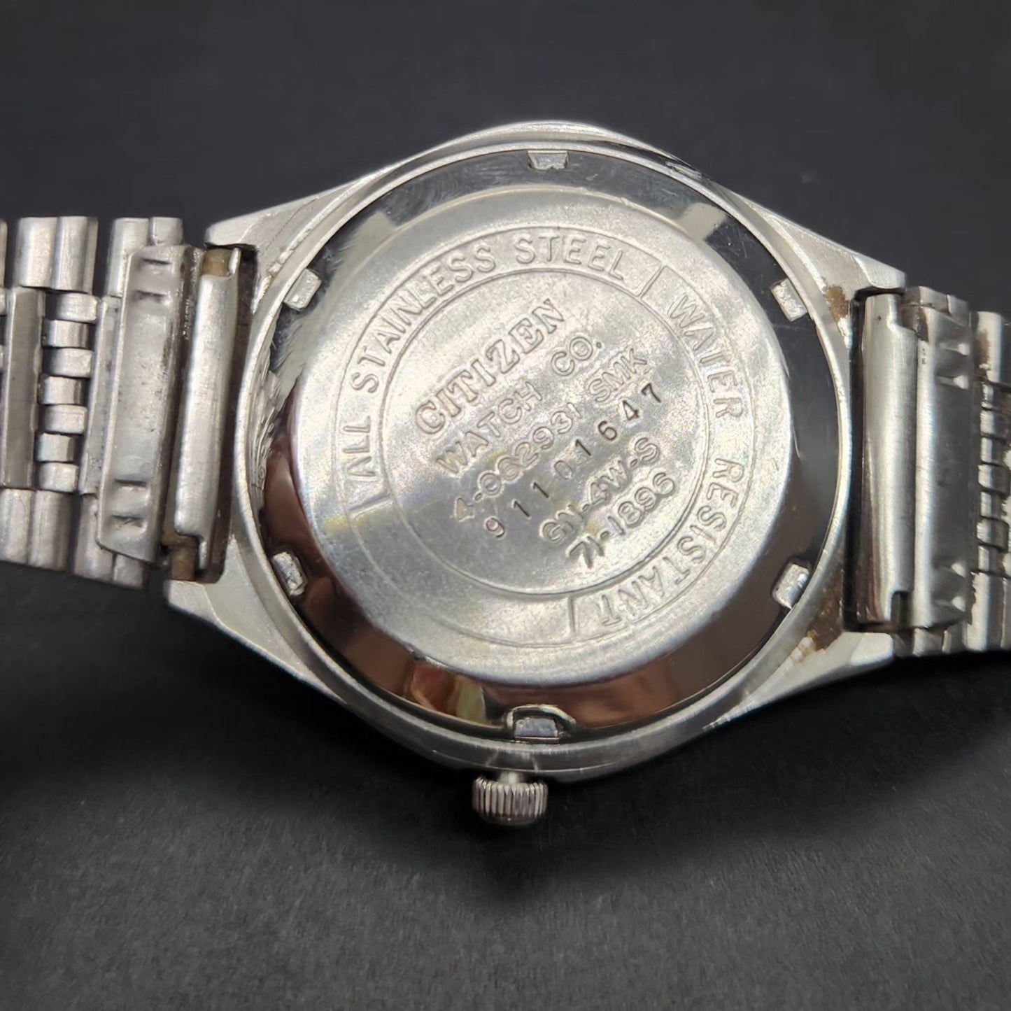 Vintage 1979 Original Citizen Automatic 8200 Black Face 35MM case Day-Date Japanese Men's Wrist Watch CT126