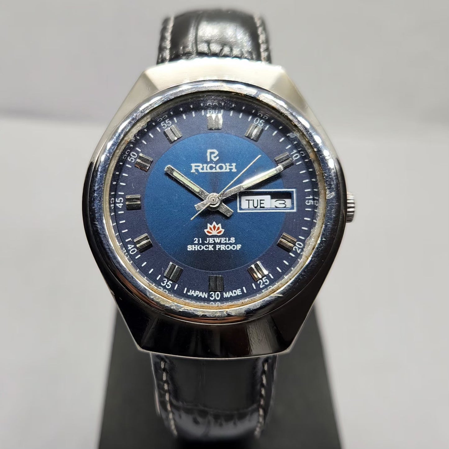 Vintage Ricoh R31 Automatic Blue Face New Strap 21 Jewels Day-Date Men's Wrist Watch R02