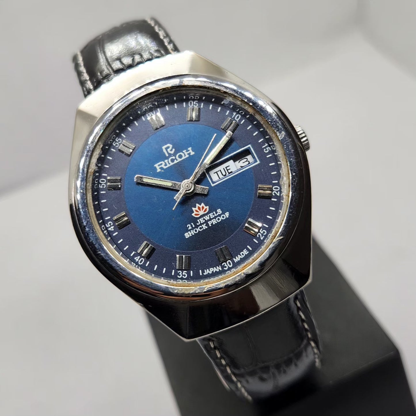 Vintage Ricoh R31 Automatic Blue Face New Strap 21 Jewels Day-Date Men's Wrist Watch R02
