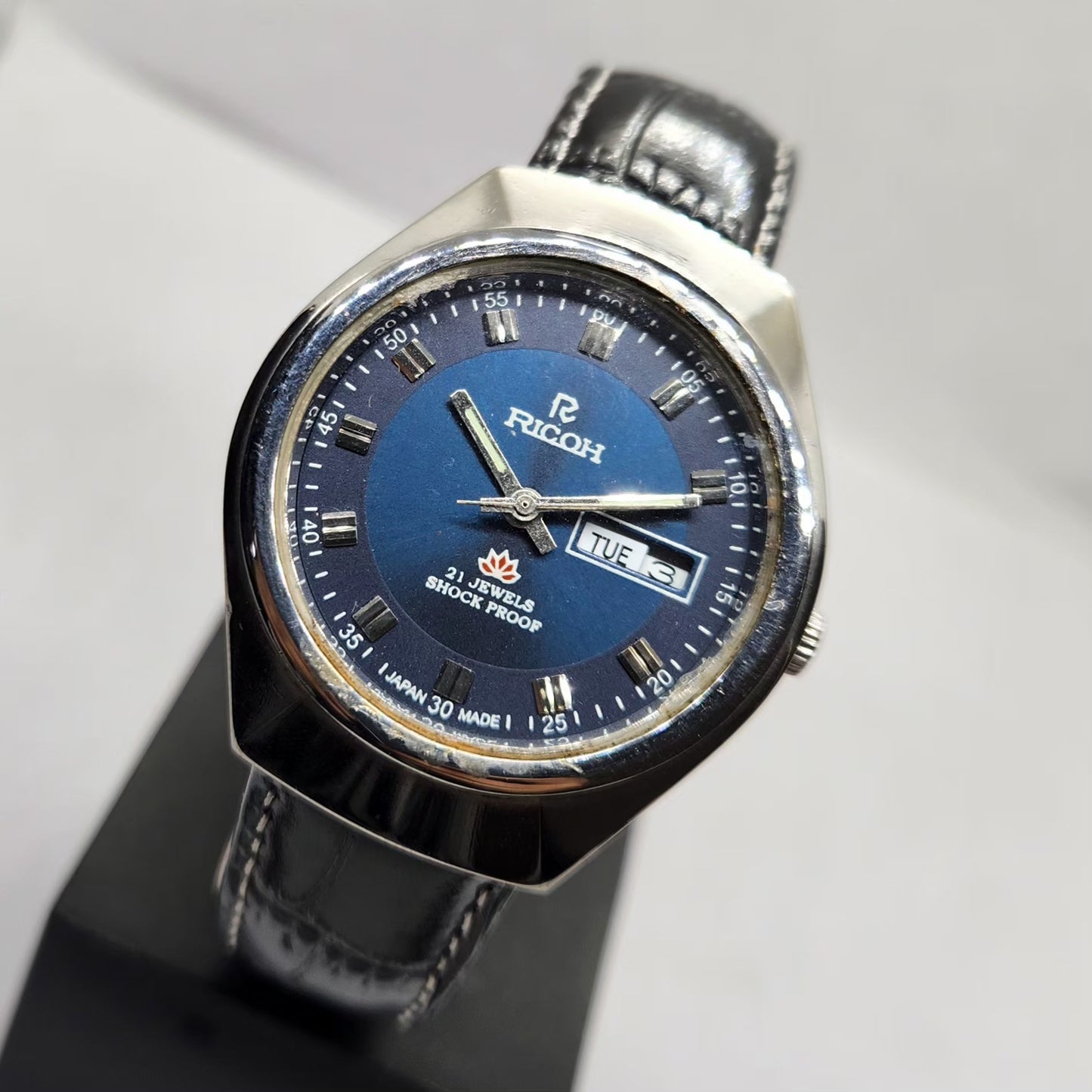 Vintage Ricoh R31 Automatic Blue Face New Strap 21 Jewels Day-Date Men's Wrist Watch R02