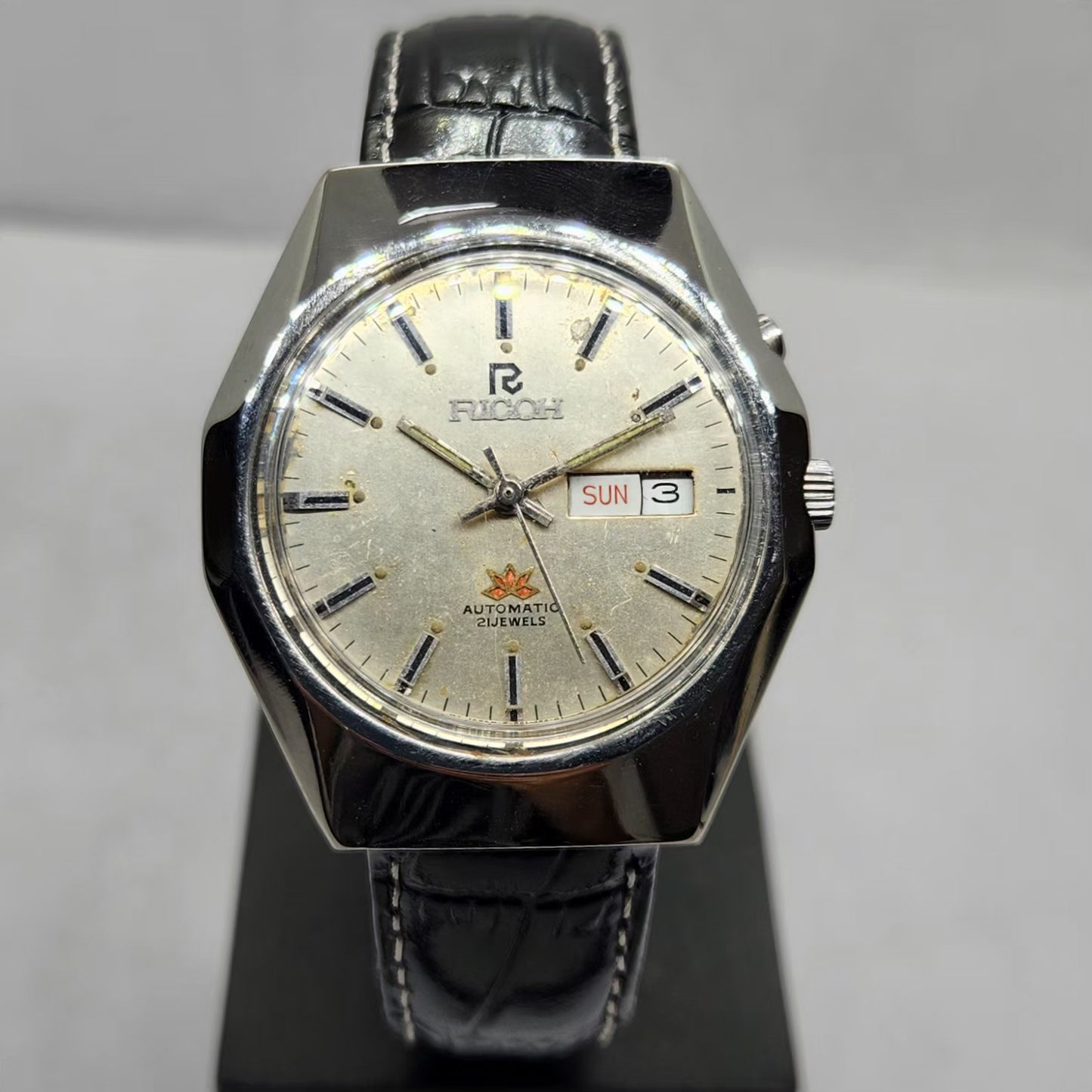 Vintage Ricoh R31 Automatic Silver Face New Strap 21 Jewels Day-Date Men's Wrist Watch R03