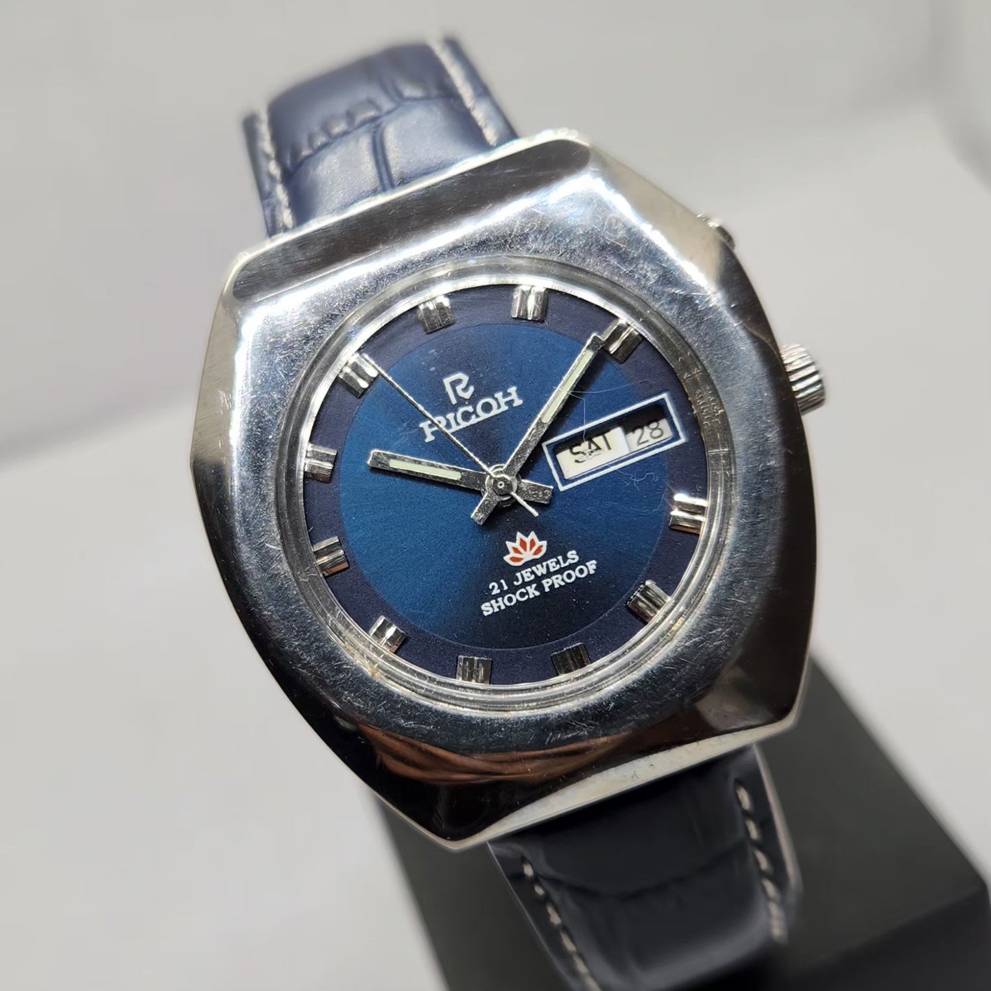 Vintage Ricoh R31 Automatic Blue Face New Strap 21 Jewels Day-Date Men's Wrist Watch R04