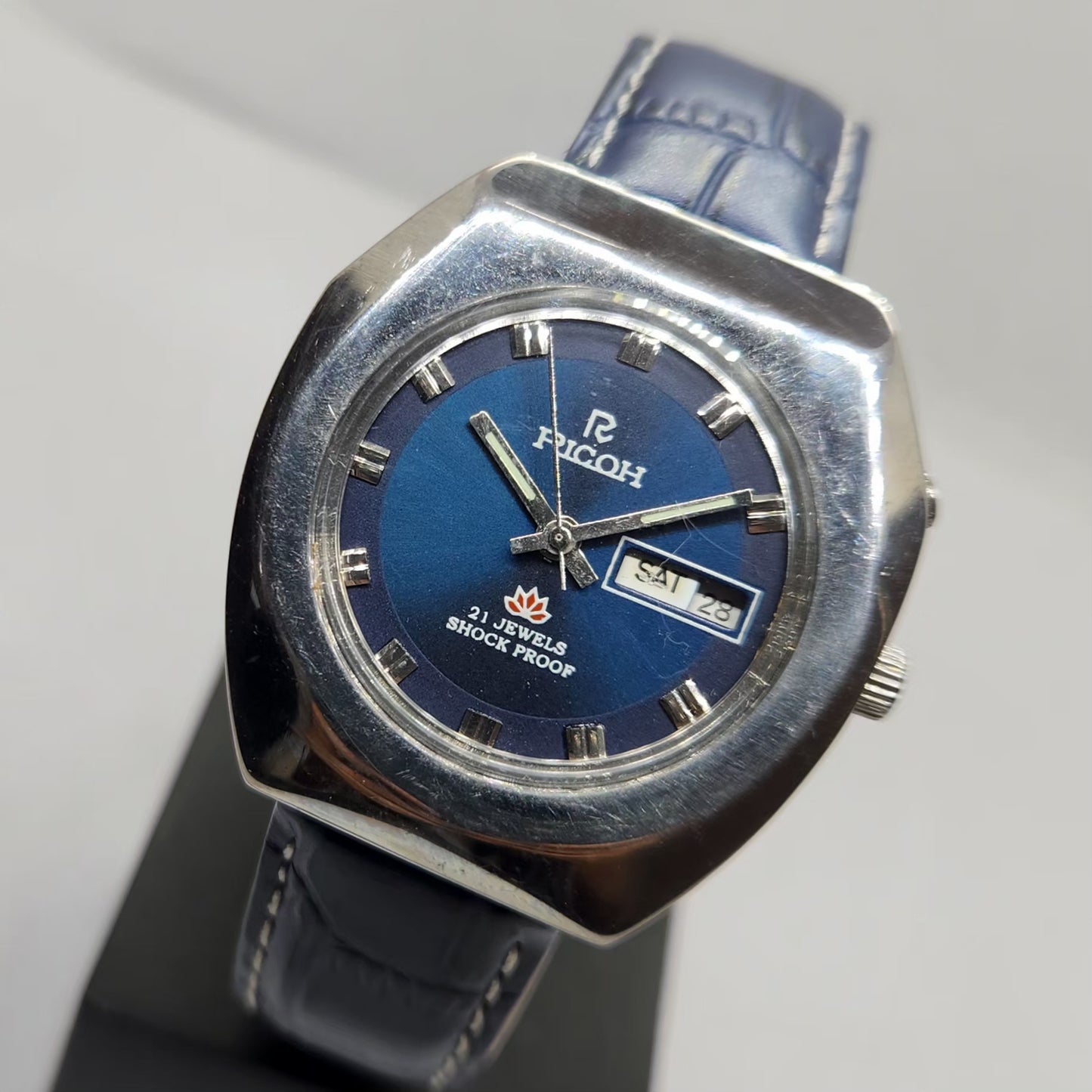 Vintage Ricoh R31 Automatic Blue Face New Strap 21 Jewels Day-Date Men's Wrist Watch R04