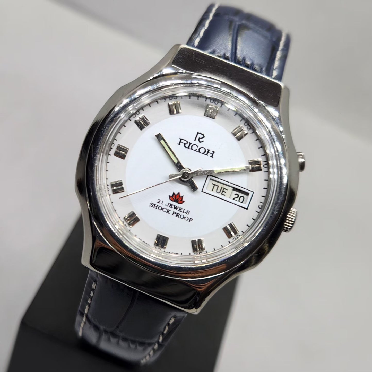 Vintage Ricoh R31 Automatic Blue Face New Strap 21 Jewels Day-Date Men's Wrist Watch R09