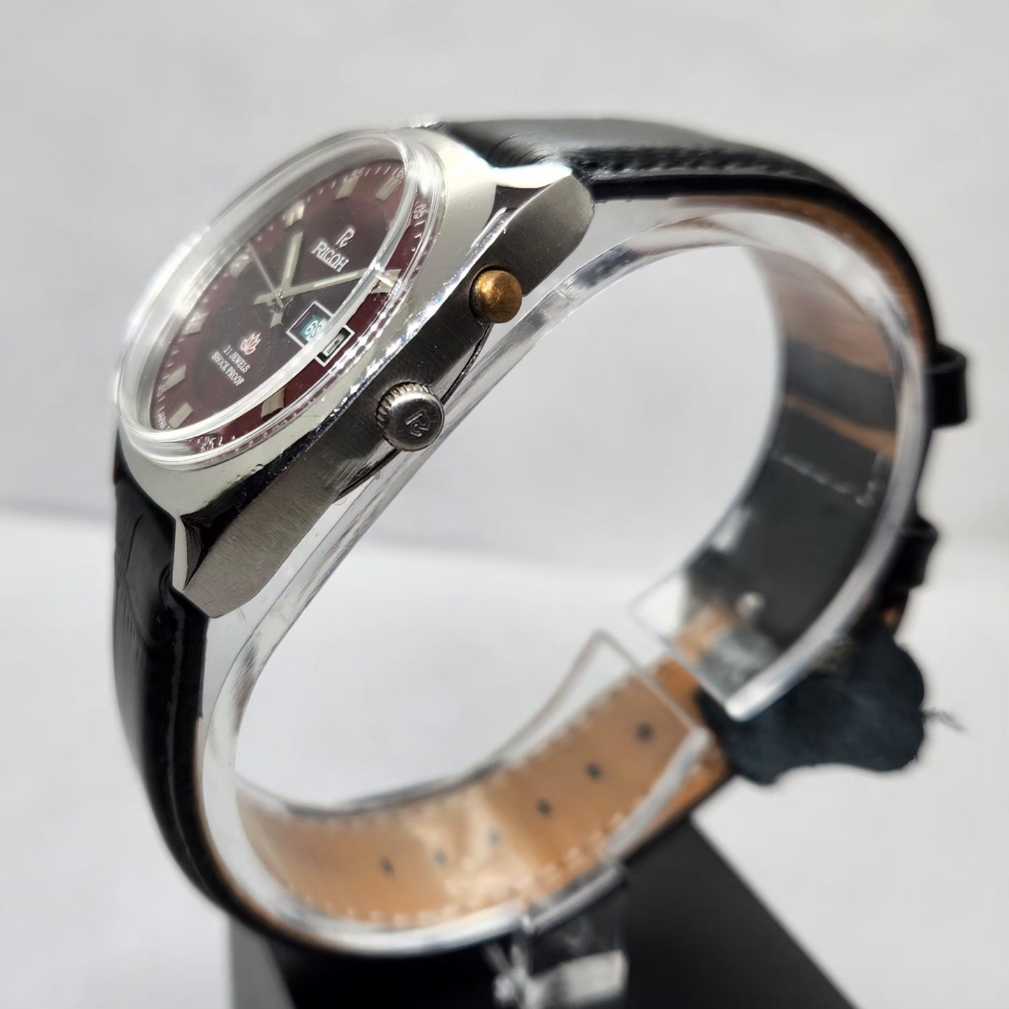 Vintage Ricoh R31 Automatic Red Face New Strap 21 Jewels Day-Date Men's Wrist Watch R10