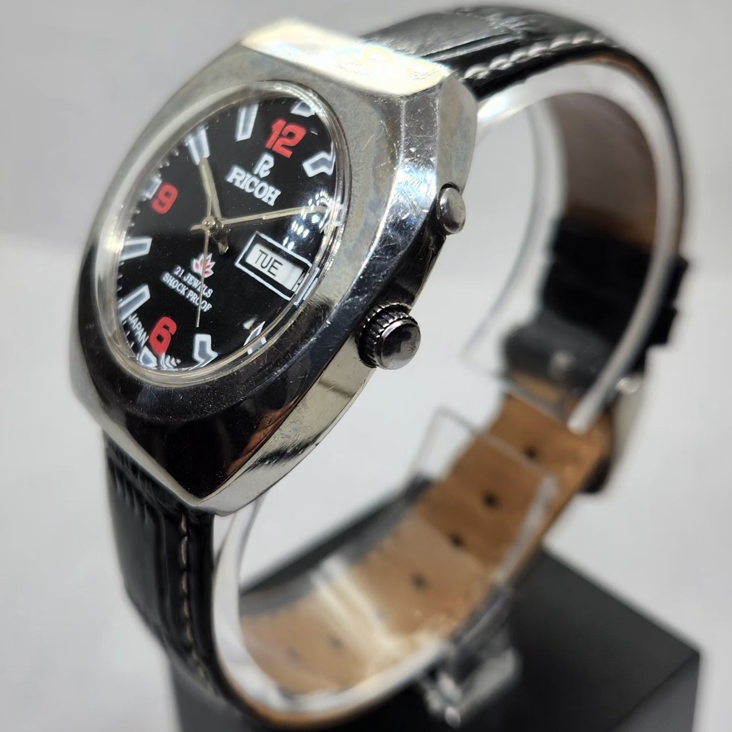 Vintage Ricoh R31 Automatic Black Face New Strap 21 Jewels Day-Date Men's Wrist Watch R16