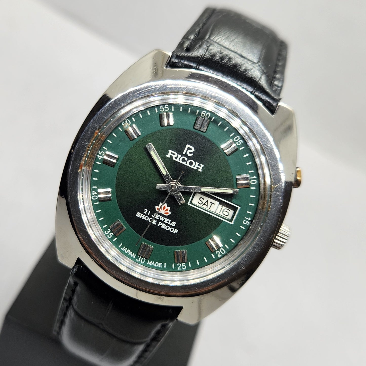 Vintage Ricoh R31 Automatic Green Face New Strap 21 Jewels Day-Date Men's Wrist Watch R18