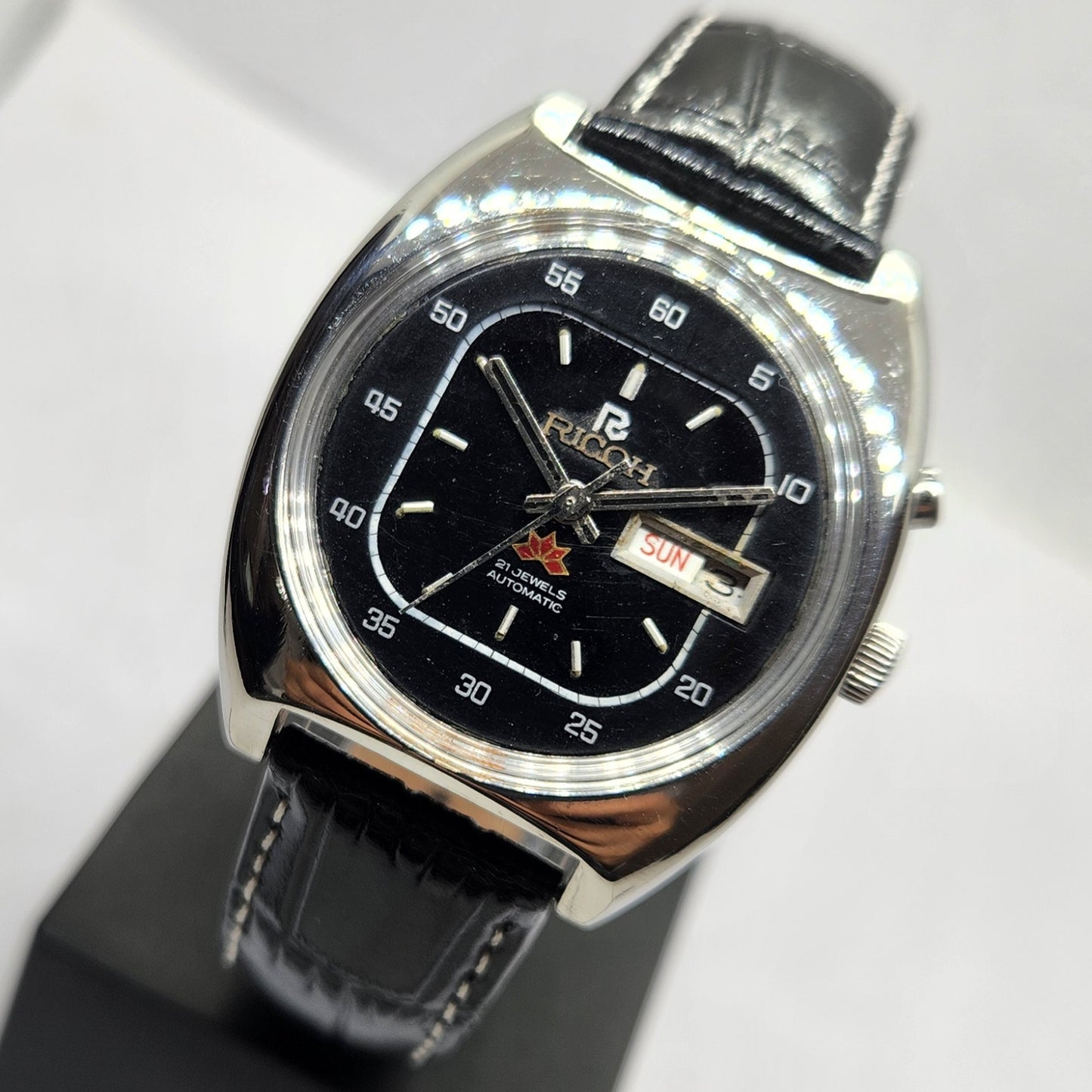 Vintage Ricoh R31 Automatic Black Face New Strap 21 Jewels Day-Date Men's Wrist Watch R20