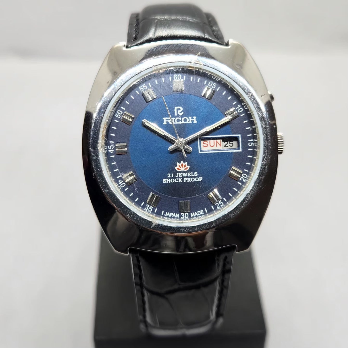Vintage Ricoh R31 Automatic Blue Face New Strap 21 Jewels Day-Date Men's Wrist Watch R26