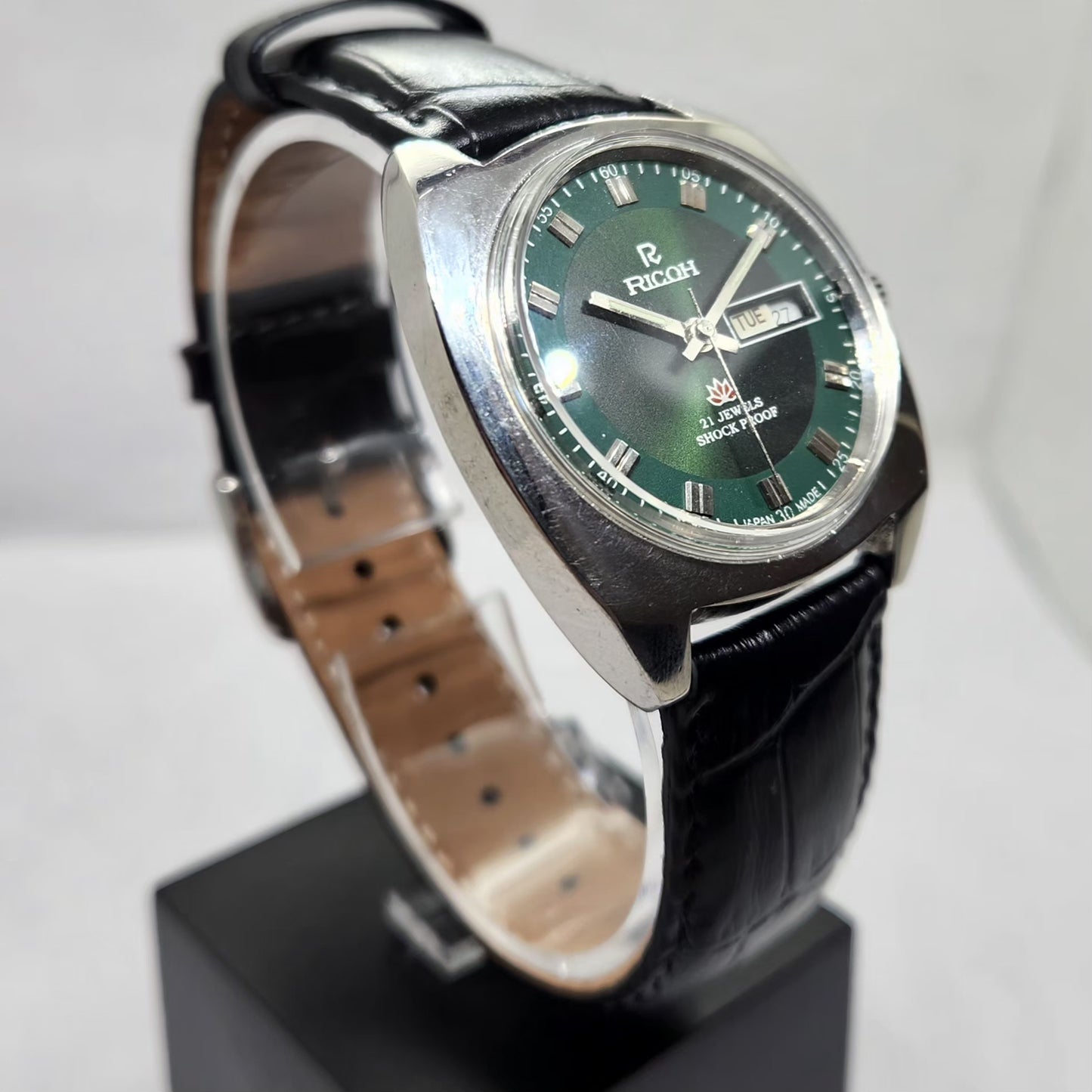 Vintage Ricoh R31 Automatic Green Face New Strap 21 Jewels Day-Date Men's Wrist Watch R28