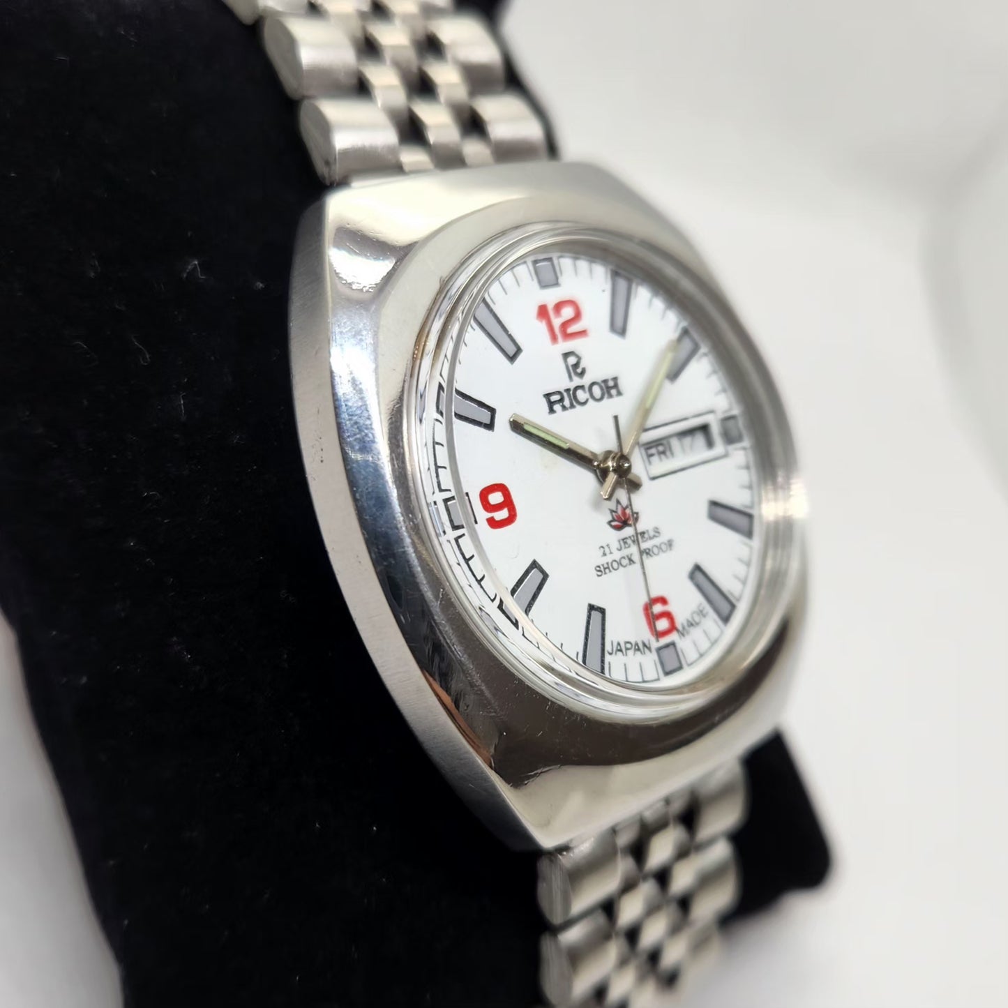 Vintage Ricoh R31 White Face Automatic 21 Jewels Jubliee Bracelet Men's Wrist Watch R31