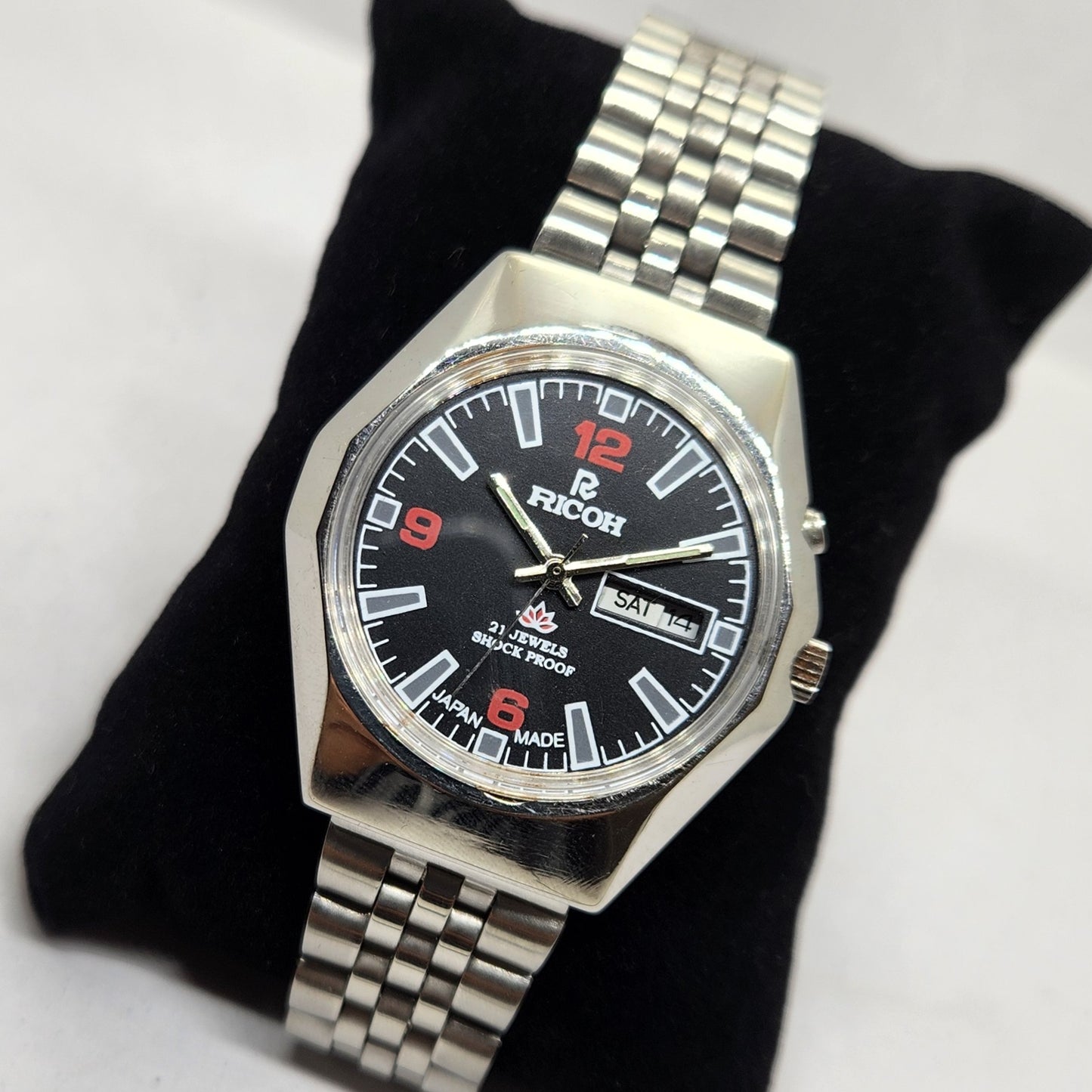Vintage Ricoh R31 Black Face Automatic 21 Jewels Jubliee Bracelet Men's Wrist Watch R35