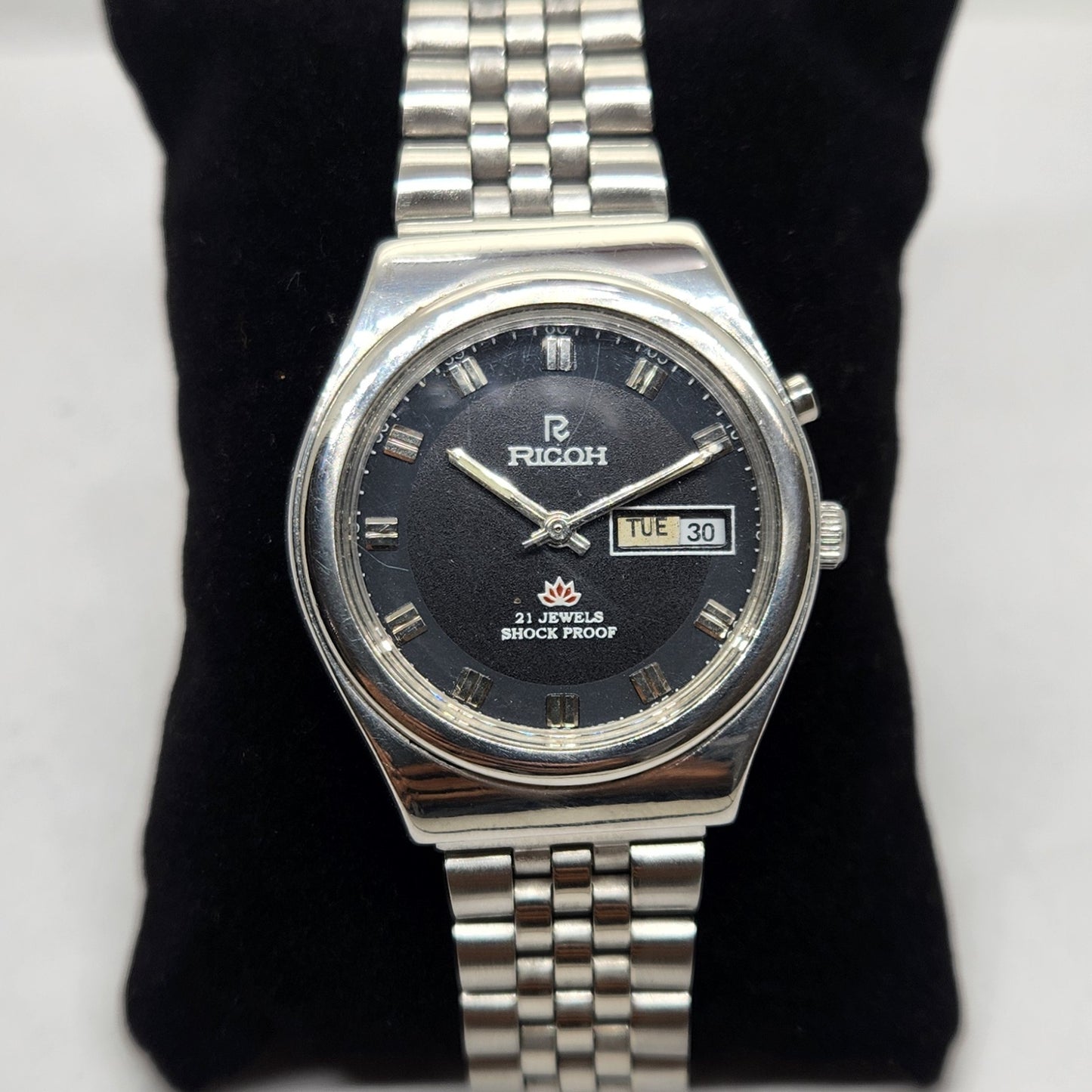 Vintage Ricoh R31 Black Face Automatic 21 Jewels Jubliee Bracelet Men's Wrist Watch R36
