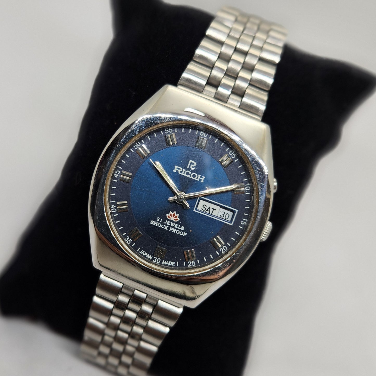 Vintage Ricoh R31 Blue Face Automatic 21 Jewels Jubliee Bracelet Men's Wrist Watch R37