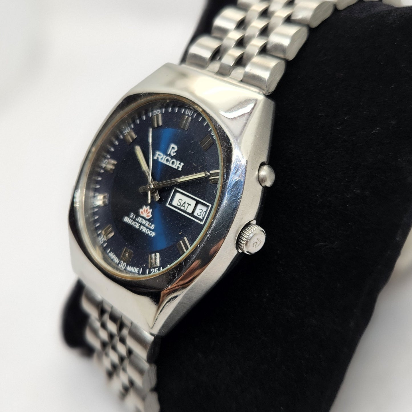 Vintage Ricoh R31 Blue Face Automatic 21 Jewels Jubliee Bracelet Men's Wrist Watch R37