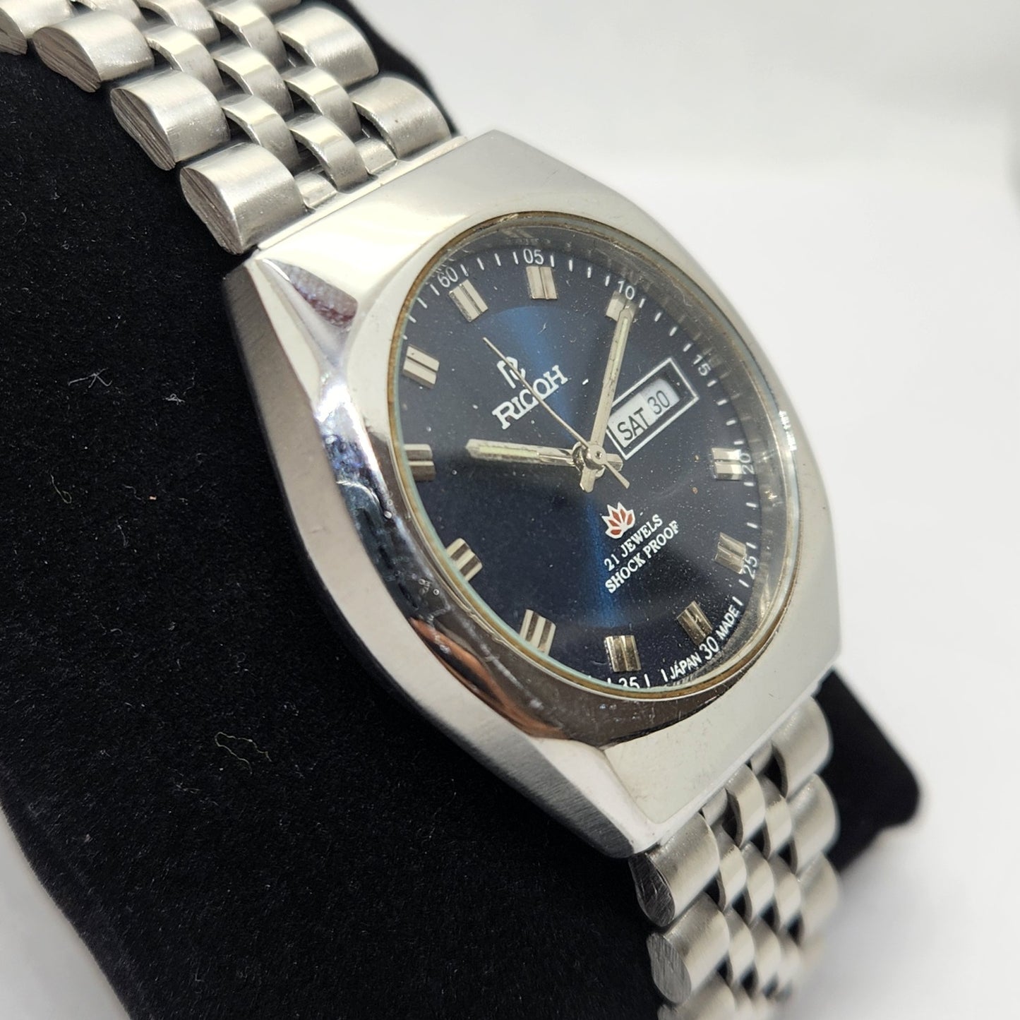 Vintage Ricoh R31 Blue Face Automatic 21 Jewels Jubliee Bracelet Men's Wrist Watch R37