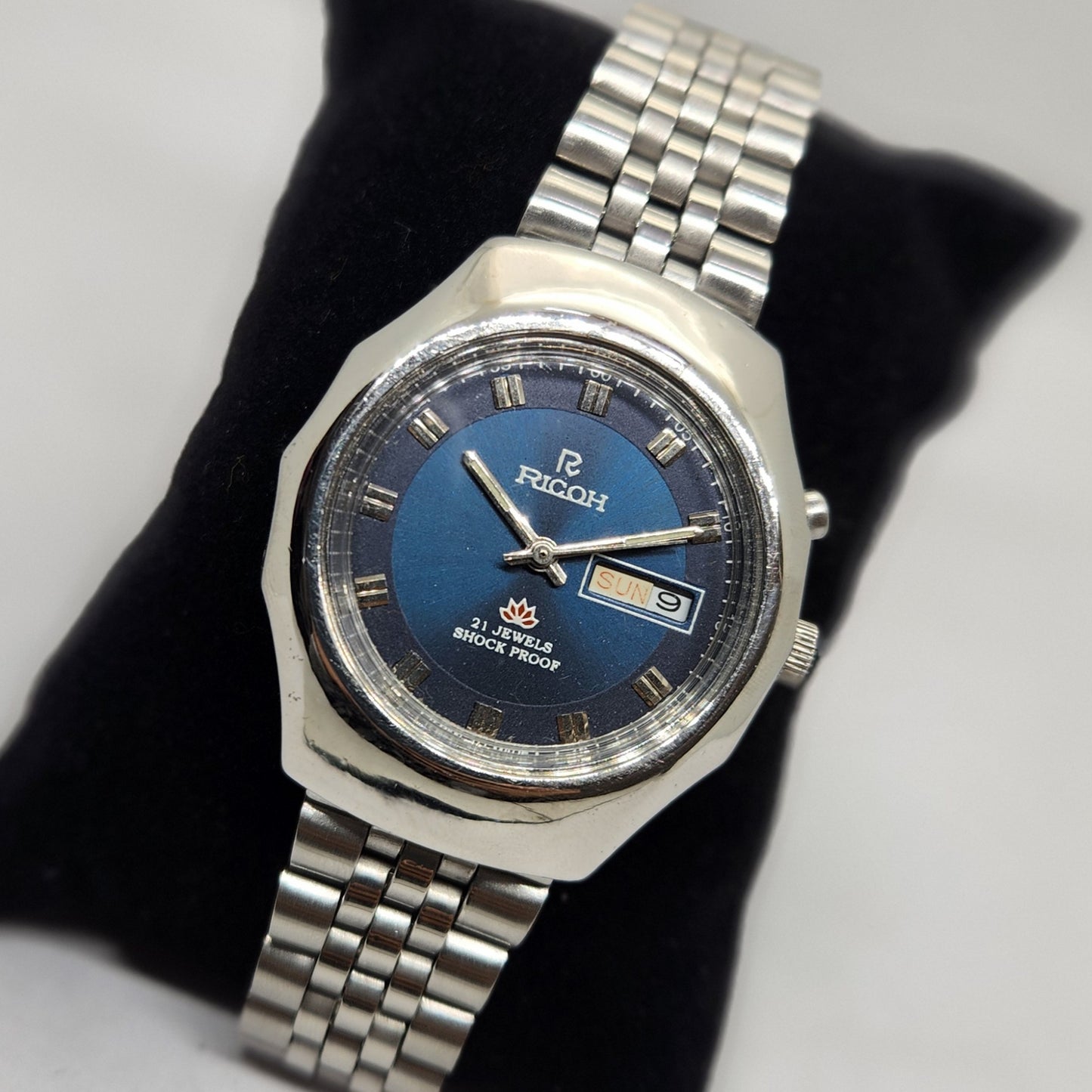 Vintage Ricoh R31 Blue Face Automatic 21 Jewels Jubliee Bracelet Men's Wrist Watch R39