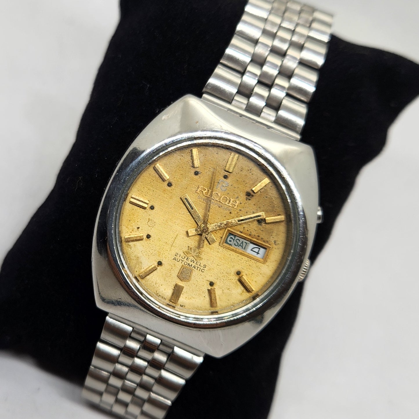 Vintage Ricoh R31 Gold Face Automatic 21 Jewels Jubliee Bracelet Men's Wrist Watch R40