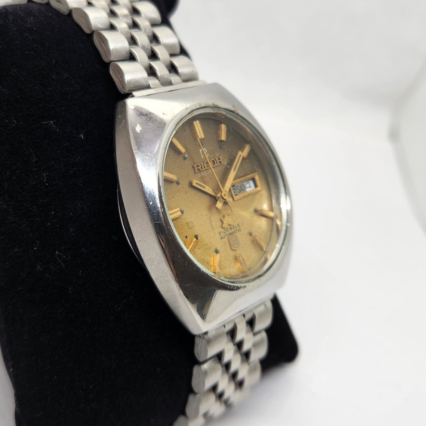 Vintage Ricoh R31 Gold Face Automatic 21 Jewels Jubliee Bracelet Men's Wrist Watch R40