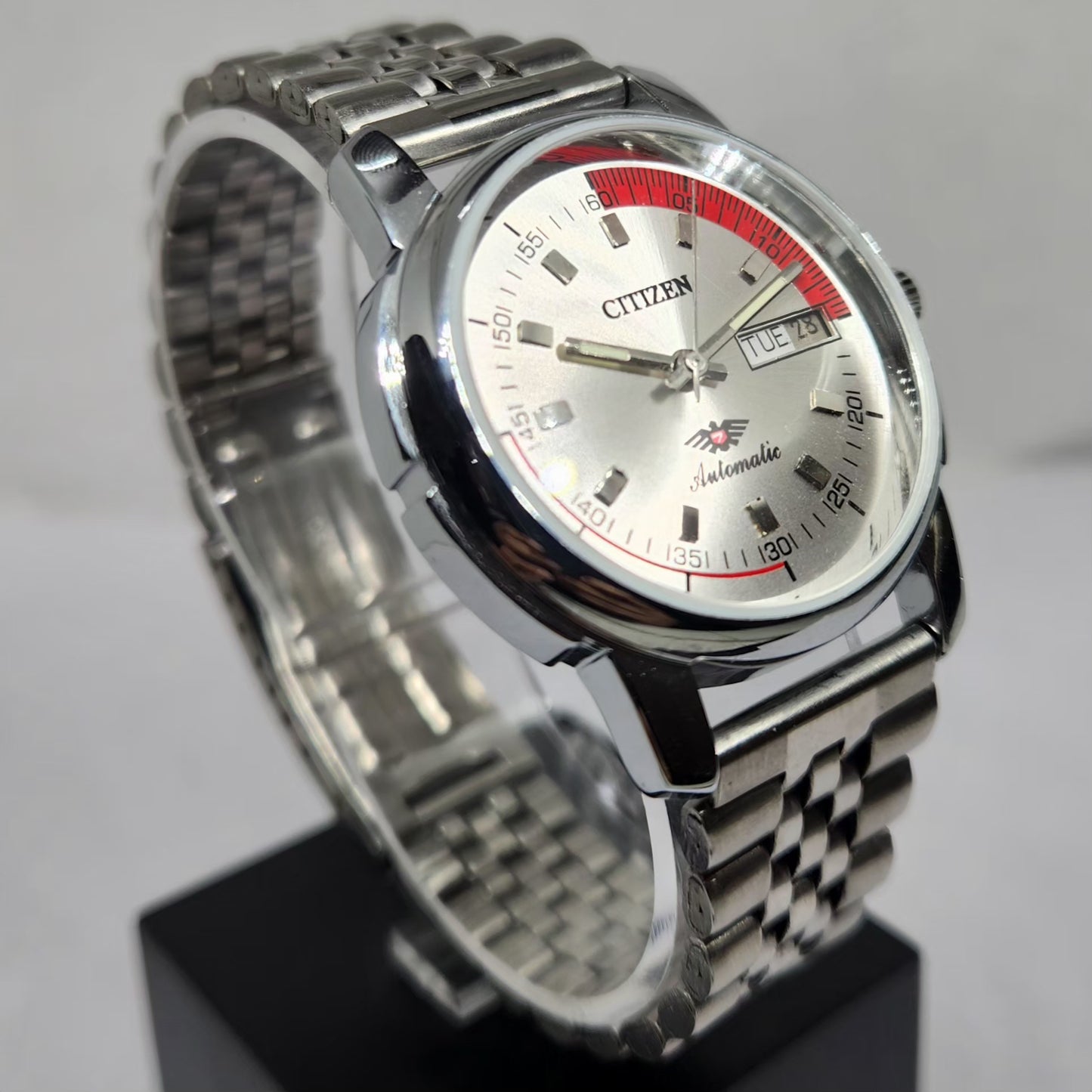 Vintage Mod Citizen 8200 Automatic Silver Face 37MM Case Day-Date Men's Wrist Watch CT130